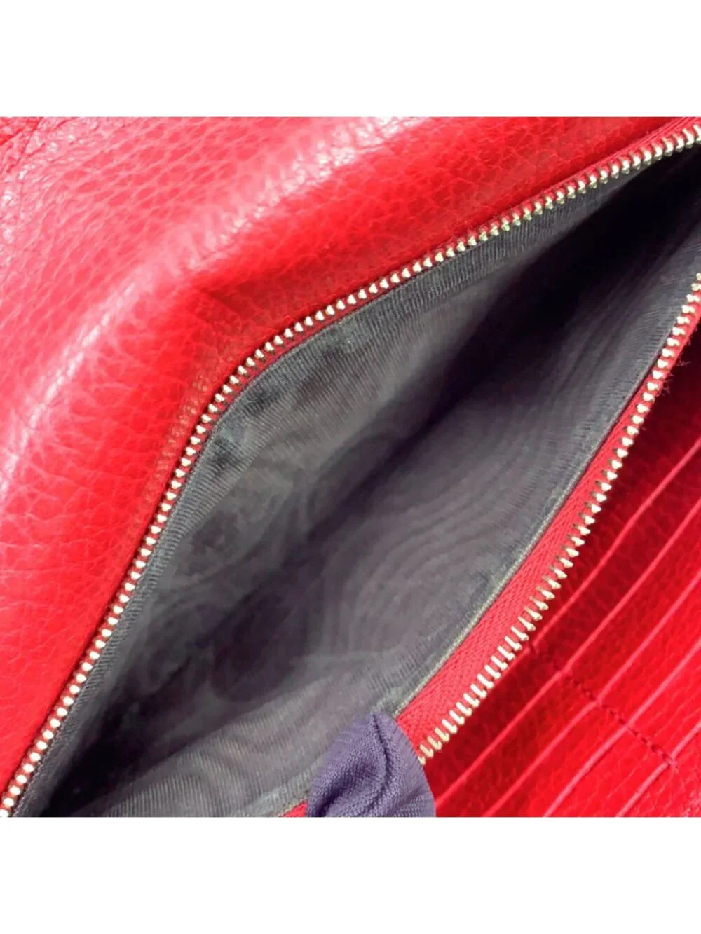 Gucci Interlocking G Logo Leather Red Chain Shoulder Bag Gold